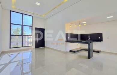 Imagem: A casa em condomínio possui 3 Dormitórios, 2 Banheiros, 4