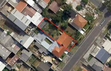 Imagem: O terreno possui 480m² de Área e está localizado em Guarani