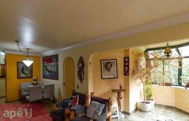 Imagem: O apartamento possui 4 Dormitórios, 3 Banheiros, 2 Vagas na