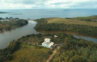 Imagem: A chácara possui 5000m² de Área e está localizado em Meaípe