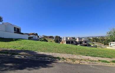 Imagem: O terreno possui 490m² de Área e está localizado em Jardim