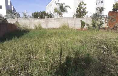 Imagem: O terreno possui 74000m² de Área e está localizado em São