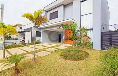 Imagem: A casa em condomínio possui 3 Dormitórios, 4 Banheiros, 4