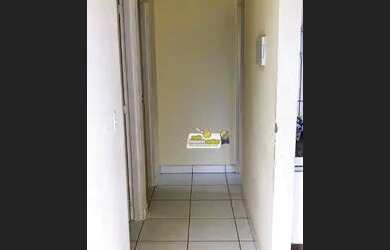 Imagem: A casa em condomínio possui 2 Dormitórios, 1 Banheiro, 2 Vagas