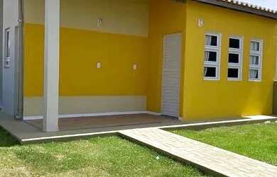 Imagem: A casa em condomínio possui 3 Dormitórios, 2 Banheiros, 1