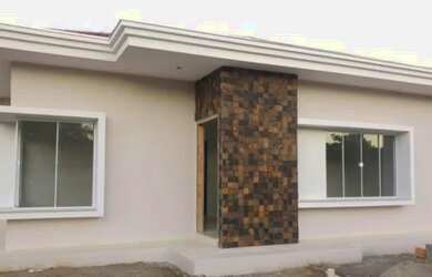 Imagem: A casa possui 3 Dormitórios, 2 Banheiros, 84m² de Área e