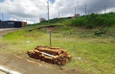 Imagem: O terreno possui 362m² de Área e está localizado em Gleba