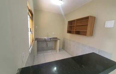 Imagem: A casa possui 1 Dormitório, 1 Banheiro, 78m² de Área e está