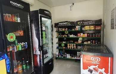 Imagem: O apartamento possui 3 Dormitórios, 1 Banheiro, 2 Vagas na