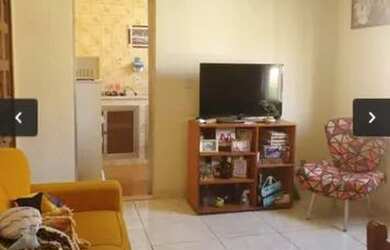 Imagem: O apartamento possui 1 Dormitório, 1 Banheiro, 1 Vaga na garagem