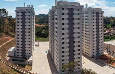 Imagem: O apartamento possui 2 Dormitórios, 1 Banheiro, 1 Vaga na garagem