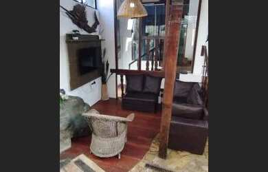 Imagem 13: Casa temporada em Cabo Frio com piscina próxima à praia do Forte