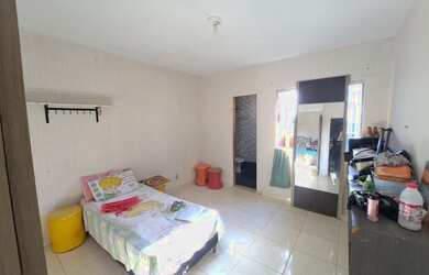 Imagem 5: Belo sobrado localizado na QD 805 fundo com supermercados Euro