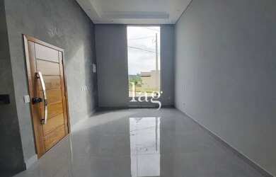 Imagem: A casa em condomínio possui 3 Dormitórios, 2 Banheiros, 2