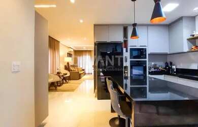 Imagem: A casa em condomínio possui 3 Dormitórios, 4 Banheiros, 2