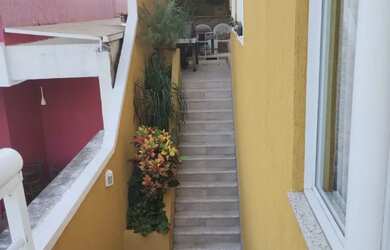 Imagem 6: Fator2525 Casa Triplex 4 quartos com piscina em Arsenal