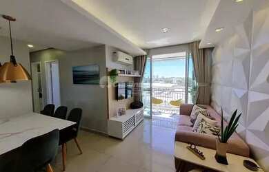 Imagem: O apartamento possui 2 Dormitórios, 2 Banheiros, 2 Vagas na