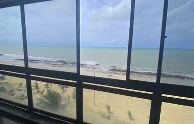 Imagem: O apartamento possui 4 Dormitórios, 5 Banheiros, 3 Vagas na