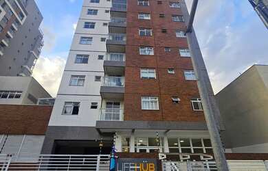 Imagem: O apartamento possui 1 Dormitório, 1 Banheiro, 1 Vaga na garagem