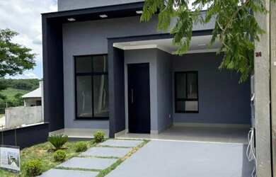 Imagem: A casa em condomínio possui 3 Dormitórios, 2 Banheiros, 2