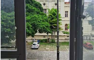 Imagem: A kitnet possui 1 Dormitório, 1 Banheiro e 40m² de Área e