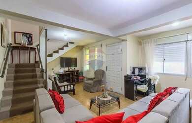 Imagem 2: Casa à venda com excelente localização próxima à UFSM!