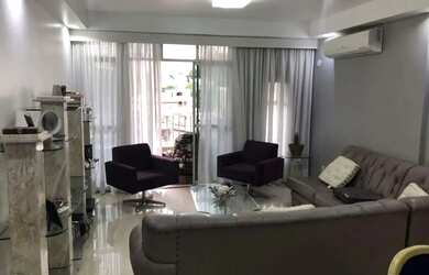 Imagem: O apartamento possui 3 Dormitórios, 1 Banheiro, 1 Vaga na garagem