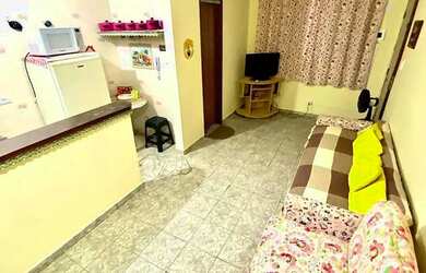 Imagem: A kitnet possui 1 Dormitório, 1 Banheiro, 1 Vaga na garagem