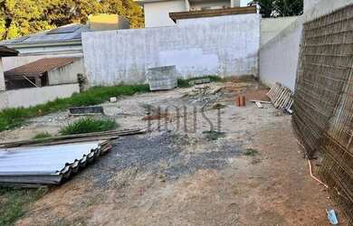 Imagem: O terreno possui 360m² de Área e está localizado em Cajuru