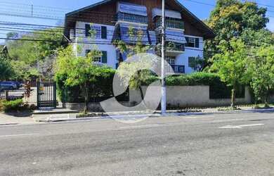 Imagem: O apartamento possui 3 Dormitórios, 5 Banheiros, 1 Vaga na