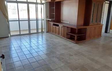 Imagem: O apartamento possui 3 Dormitórios, 3 Banheiros, 2 Vagas na