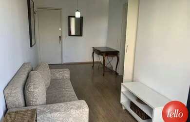 Imagem: O apartamento possui 1 Dormitório, 1 Banheiro, 1 Vaga na garagem