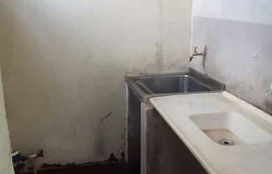 Imagem 3: Salãozinho com cozinha e wc Edicula nos fundos em Ipigua bairro Res Atenas