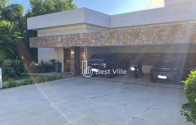 Imagem: A casa em condomínio possui 5 Dormitórios, 5 Banheiros, 5