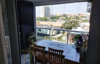 Imagem: O apartamento possui 2 Dormitórios, 1 Banheiro, 2 Vagas na