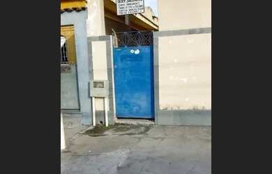 Imagem: A casa possui 2 Dormitórios e 1 Banheiro e está localizado