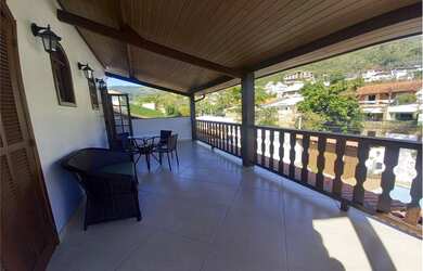 Imagem 2: Casa Espetacular em Condomínio na Freguesia