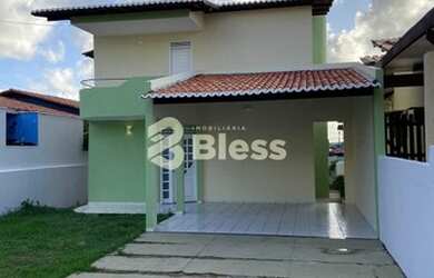 Imagem: A casa possui 3 Dormitórios, 3 Banheiros, 2 Vagas na garagem