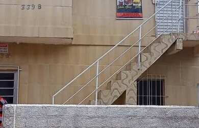 Imagem: A casa possui 2 Dormitórios, 1 Banheiro e está localizado