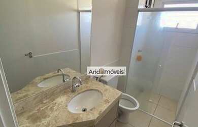 Imagem: O apartamento possui 2 Dormitórios, 2 Banheiros, 2 Vagas na