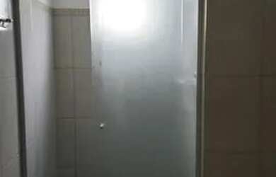 Imagem: A kitnet possui 1 Dormitório, 1 Banheiro, 1 Vaga na garagem