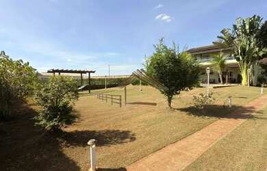 Imagem 13: Magnífica casa a venda no Condomínio Jatobá, contendo 4 dormitórios...