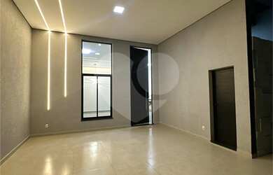 Imagem: A casa em condomínio à venda possui 3 Dormitórios, 4 Banheiros