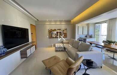 Imagem: O apartamento possui 4 Dormitórios, 4 Banheiros, 3 Vagas na