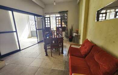 Imagem 4: vendo casa 4 quartos na passagem Padre Anchieta Umarizal