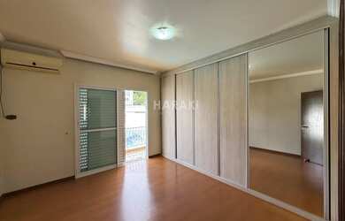 Imagem 14: Sobrado para Venda no bairro Zona 05, localizado na cidade de Maringá...