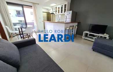 Imagem: O apartamento possui 1 Dormitório, 1 Banheiro, 1 Vaga na garagem