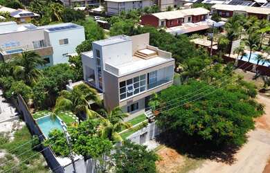 Imagem: A casa em condomínio possui 3 Dormitórios, 4 Banheiros, 3