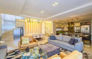 Imagem 4: Casa com Face Leste e Piscina com Spa, 3 quartos 5 Vagas à venda, 400...