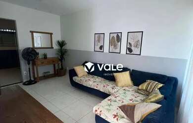 Imagem: A casa possui 3 Dormitórios, 2 Banheiros, 3 Vagas na garagem